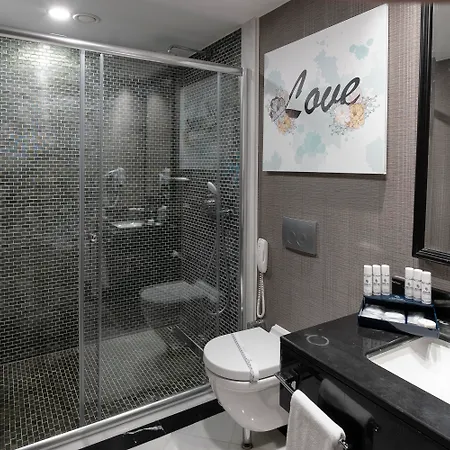 The Norm Oriental Complex 5*