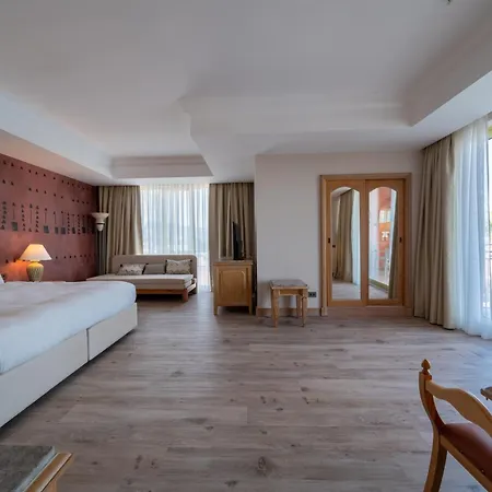 Üdülőközpont The Norm Oriental 5*