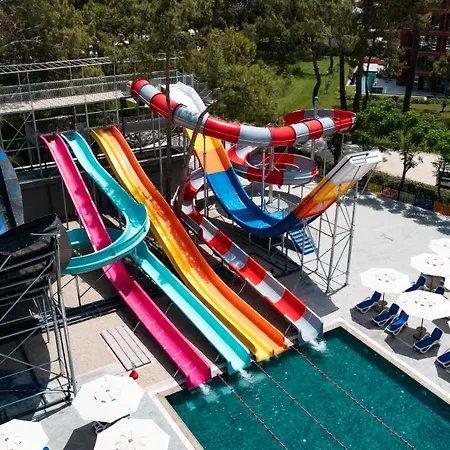 Üdülőközpont The Norm Oriental