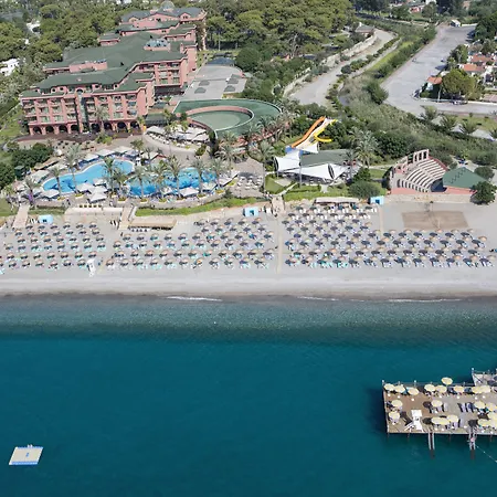 Üdülőközpont The Norm Oriental